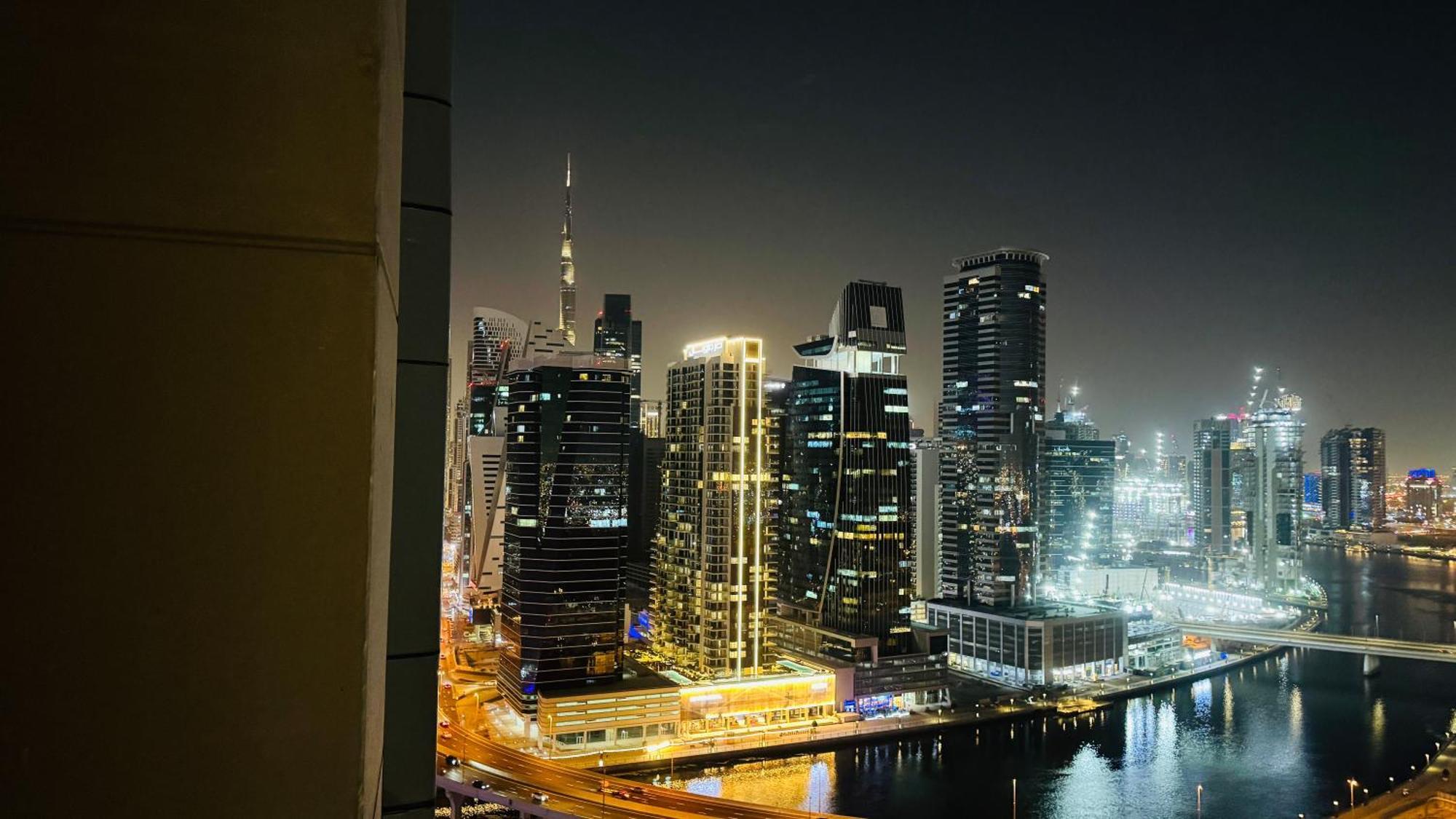 Luxurious Spacious With Breathtaking Views Spacious Burj View Luxury On High Floor Business Bay Downtown