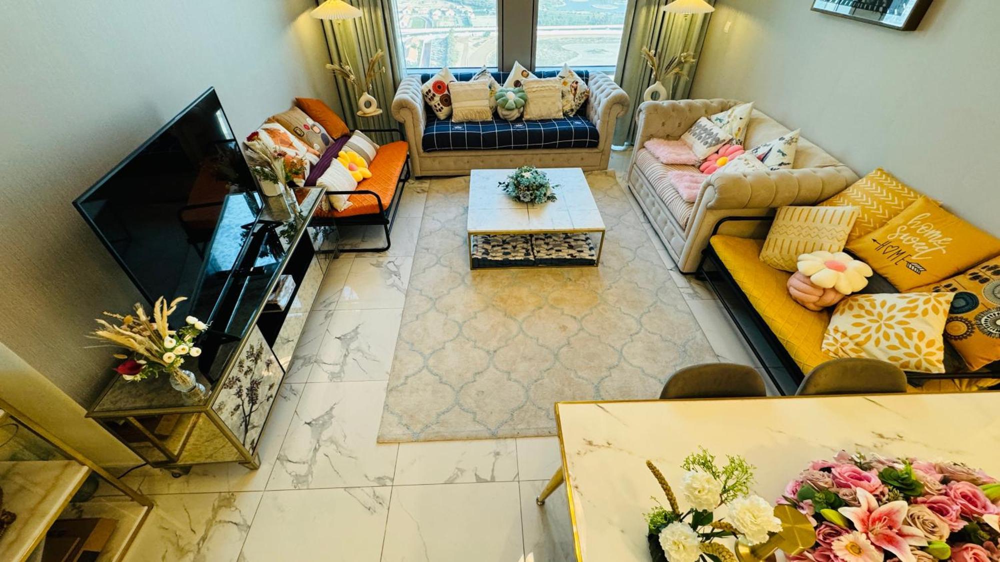 Luxurious Spacious With Breathtaking Views Spacious Burj View Luxury On High Floor Business Bay Downtown Apartment *