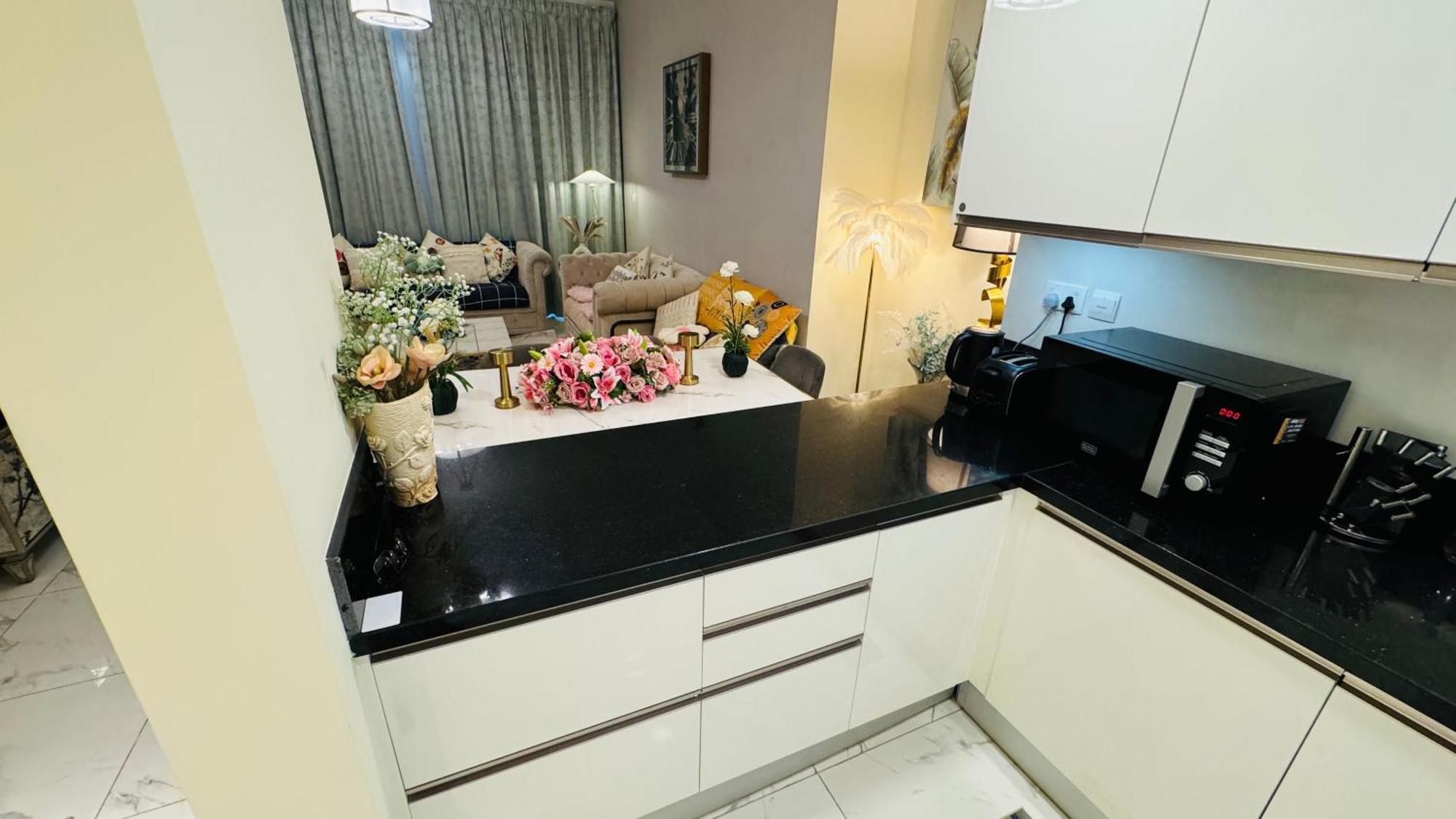 Luxurious Spacious With Breathtaking Views Spacious Burj View Luxury On High Floor Business Bay Downtown *