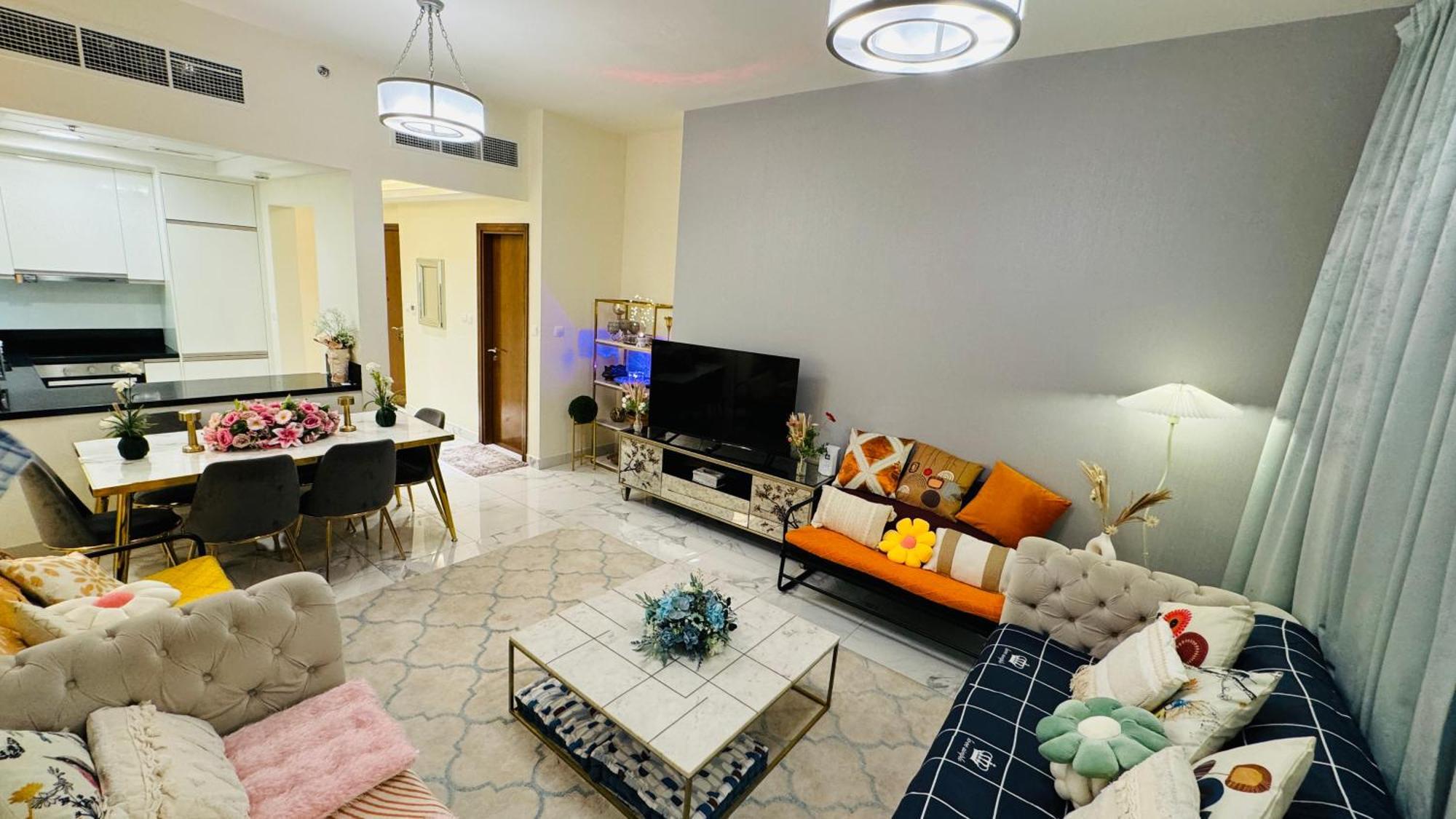 Luxurious Spacious With Breathtaking Views Spacious Burj View Luxury On High Floor Business Bay Downtown Apartment